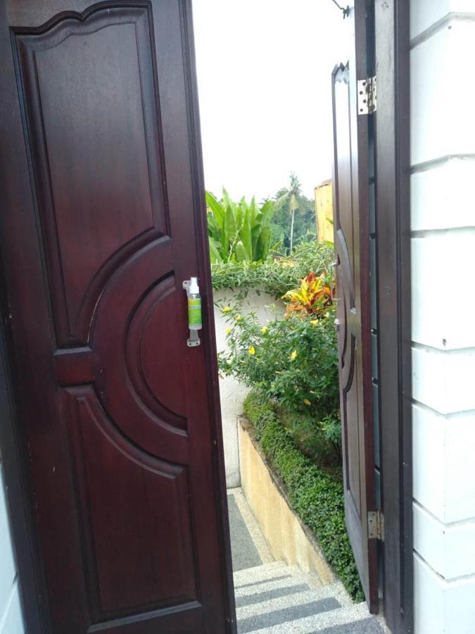 Pererenan Nengah Guest House Canggu Екстер'єр фото
