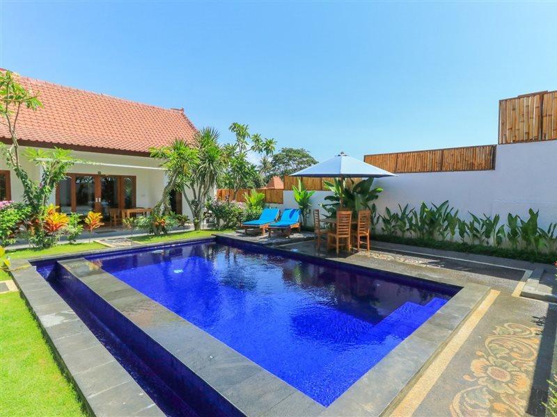 Pererenan Nengah Guest House Canggu Екстер'єр фото