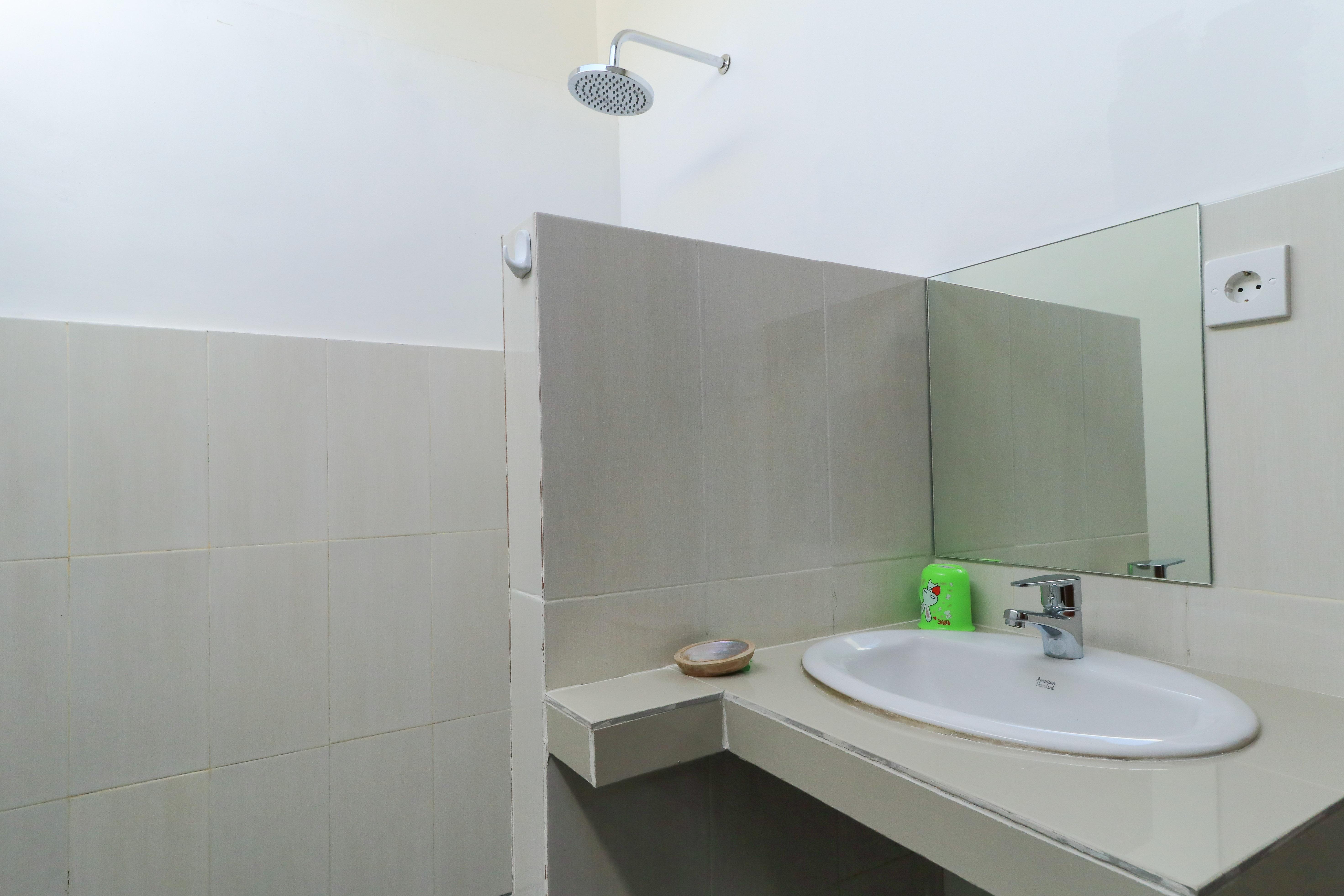 Pererenan Nengah Guest House Canggu Екстер'єр фото