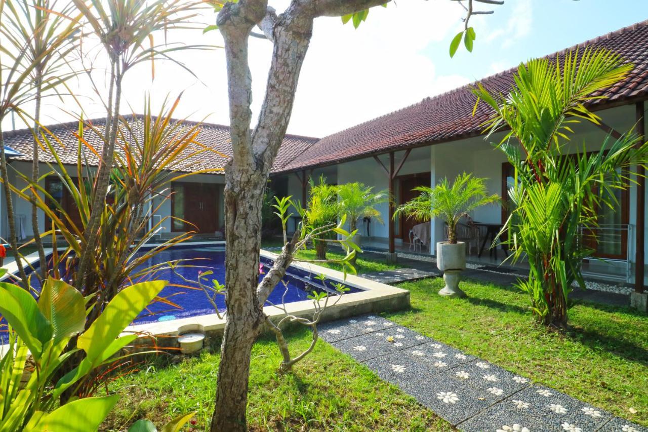 Pererenan Nengah Guest House Canggu Екстер'єр фото