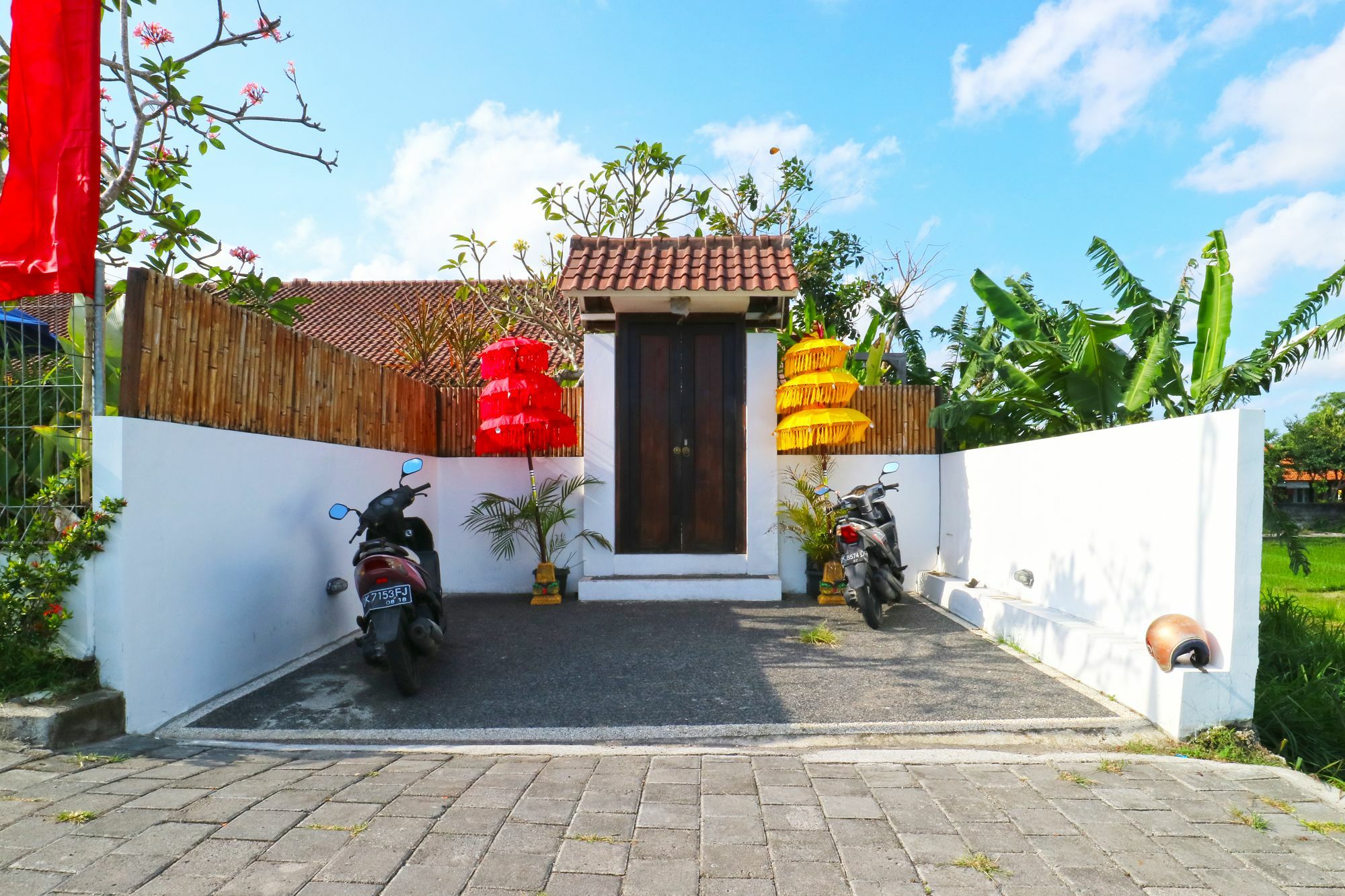 Pererenan Nengah Guest House Canggu Екстер'єр фото